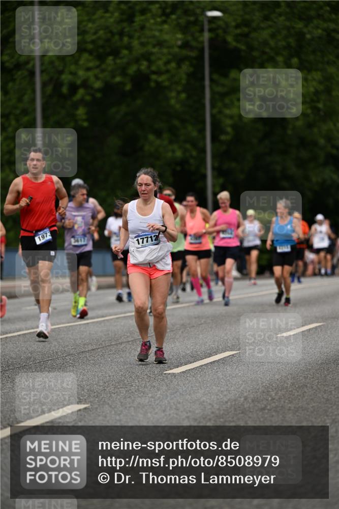 29.06.2025 - hella hamburg halbmarathon Dr. Thomas Lammeyer http://msf.ph/oto/8508979 29.06.2025 10:30:43 Kennedybrücke 1479, 1973, 3617, 4267, 4268, 4315, 4358, 5494, 5497, 6159, 6637, 7069, 8281, 8306, 8942, 9573, 9811, 10104, 10219, 10465, 11110, 11139 meine-sportfotos.de