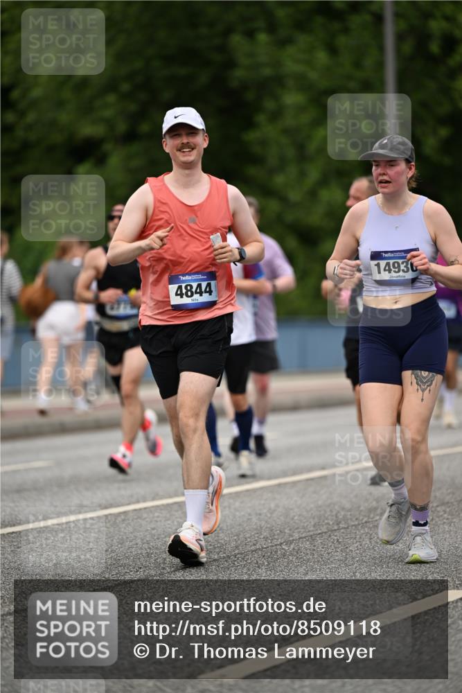 29.06.2025 - hella hamburg halbmarathon Dr. Thomas Lammeyer http://msf.ph/oto/8509118 29.06.2025 10:31:03 Kennedybrücke 1300, 1481, 2306, 2775, 4267, 4268, 4315, 4844, 5494, 6159, 6625, 6905, 7929, 8281, 8306, 8674, 8942, 9811, 10077, 10104, 11110, 11256 meine-sportfotos.de