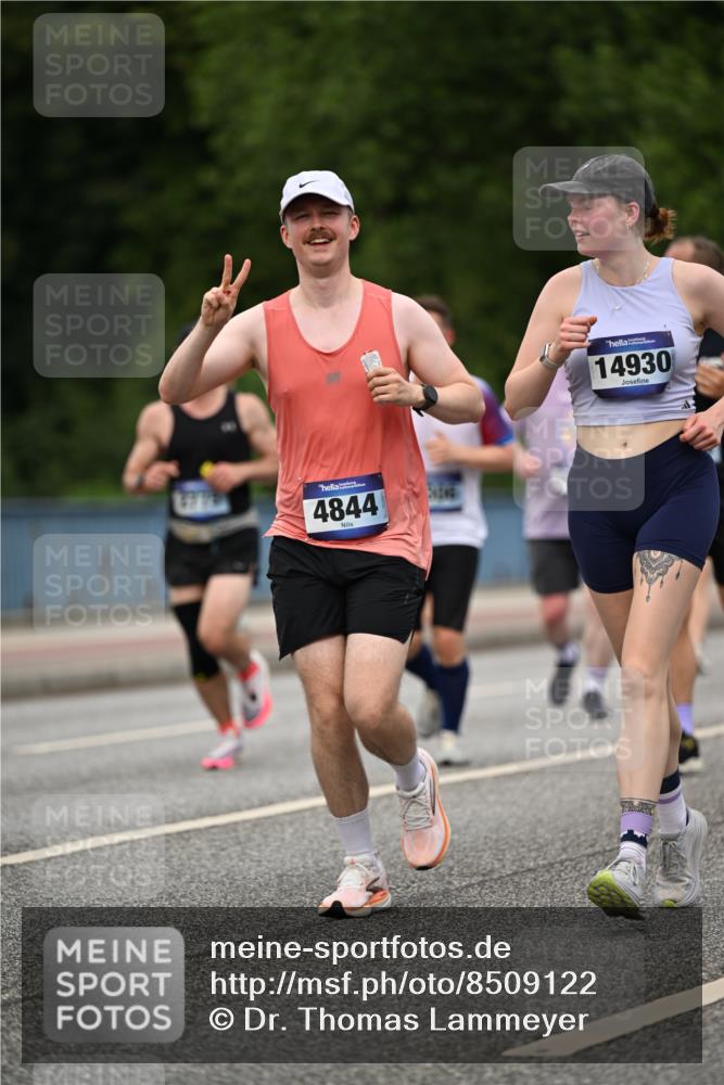29.06.2025 - hella hamburg halbmarathon Dr. Thomas Lammeyer http://msf.ph/oto/8509122 29.06.2025 10:31:04 Kennedybrücke 1300, 1481, 2306, 2775, 4267, 4268, 4315, 4844, 5494, 6625, 6905, 7929, 8281, 8306, 8674, 8942, 9688, 9811, 10077, 10104, 11110, 11256 meine-sportfotos.de