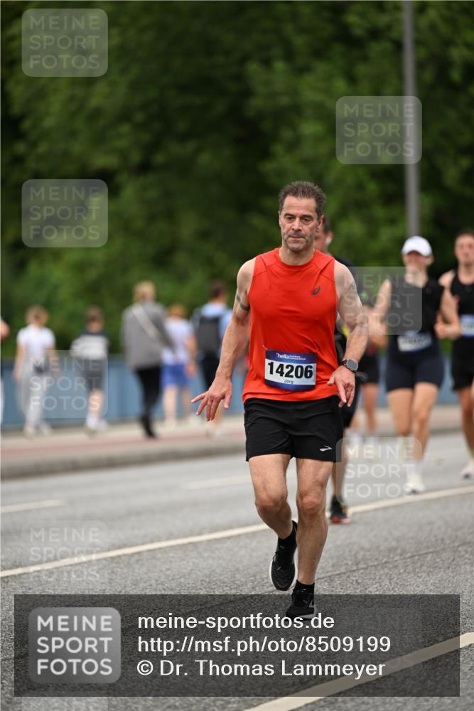 29.06.2025 - hella hamburg halbmarathon Dr. Thomas Lammeyer http://msf.ph/oto/8509199 29.06.2025 10:31:24 Kennedybrücke 1481, 2045, 3389, 4507, 4509, 5177, 6214, 6625, 7314, 9688, 10077, 10158, 10205 meine-sportfotos.de