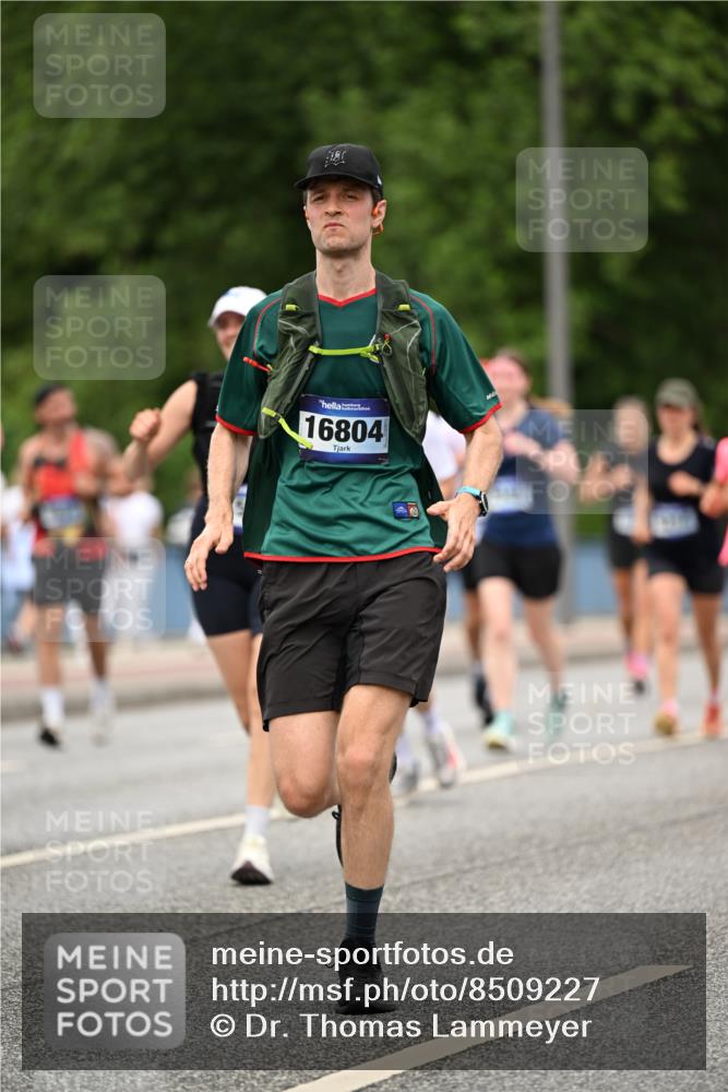 29.06.2025 - hella hamburg halbmarathon Dr. Thomas Lammeyer http://msf.ph/oto/8509227 29.06.2025 10:31:27 Kennedybrücke 1481, 2045, 2643, 3389, 4507, 4509, 5177, 5495, 6214, 7314, 7978, 8085, 9688, 10077, 10158, 10205 meine-sportfotos.de