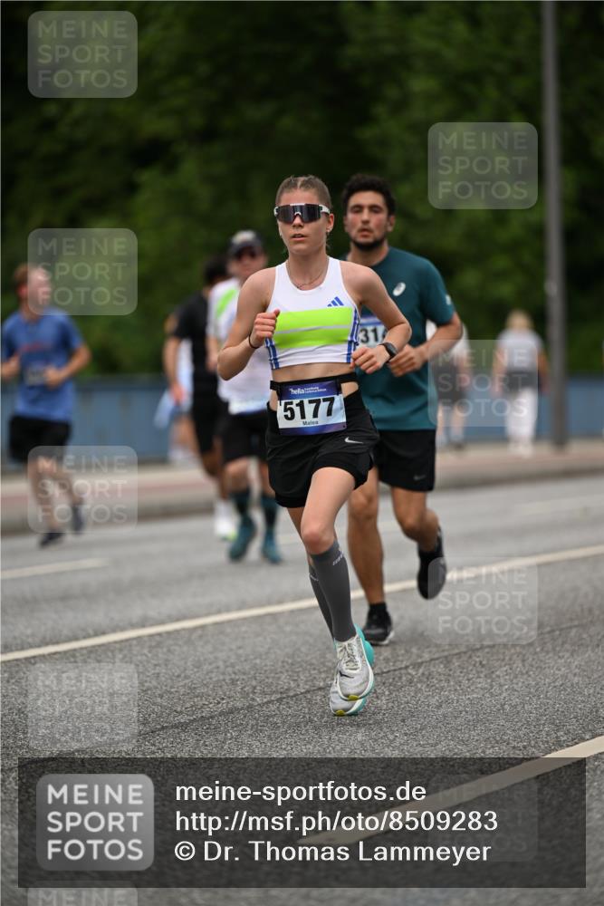 29.06.2025 - hella hamburg halbmarathon Dr. Thomas Lammeyer http://msf.ph/oto/8509283 29.06.2025 10:31:36 Kennedybrücke 2045, 2080, 2643, 3389, 4507, 4509, 5177, 5369, 5495, 5825, 6214, 7314, 7944, 7978, 8085, 8215, 9567, 10158, 10205 meine-sportfotos.de
