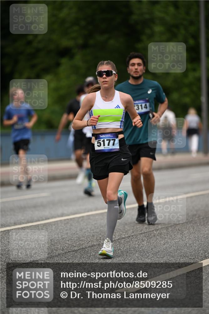 29.06.2025 - hella hamburg halbmarathon Dr. Thomas Lammeyer http://msf.ph/oto/8509285 29.06.2025 10:31:36 Kennedybrücke 2045, 2080, 2643, 3389, 4507, 4509, 5177, 5369, 5495, 5825, 6214, 7314, 7944, 7978, 8085, 8215, 9567, 10158, 10205 meine-sportfotos.de