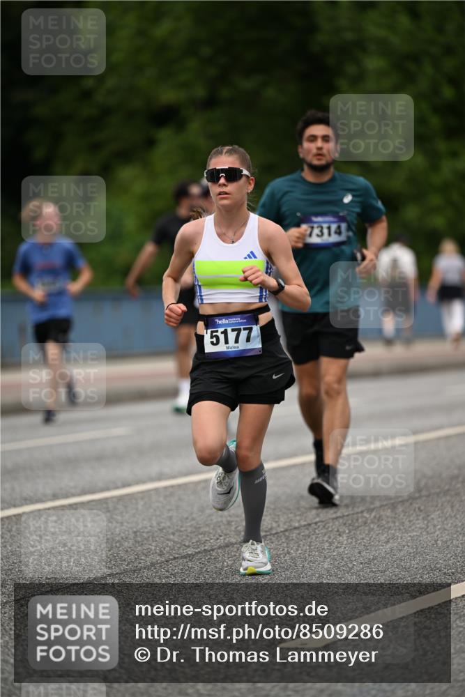 29.06.2025 - hella hamburg halbmarathon Dr. Thomas Lammeyer http://msf.ph/oto/8509286 29.06.2025 10:31:37 Kennedybrücke 2045, 2080, 2643, 3389, 4507, 4509, 5177, 5369, 5495, 5825, 6214, 7314, 7944, 7978, 8085, 8215, 9567, 10158, 10205 meine-sportfotos.de