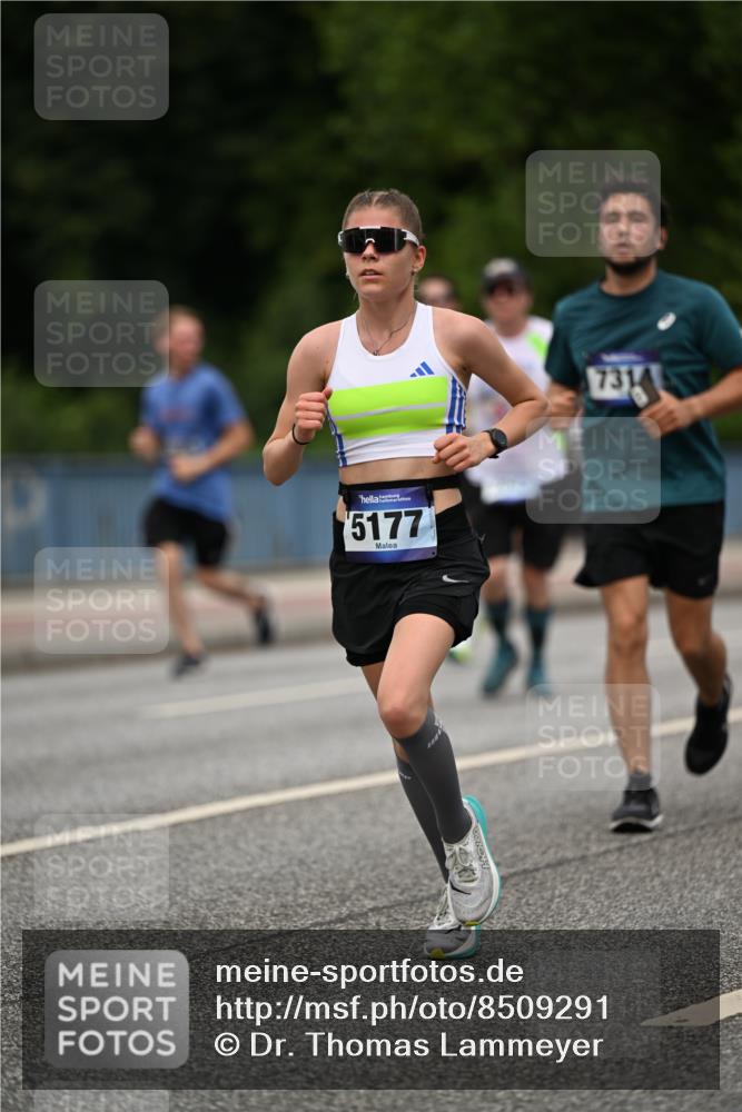 29.06.2025 - hella hamburg halbmarathon Dr. Thomas Lammeyer http://msf.ph/oto/8509291 29.06.2025 10:31:37 Kennedybrücke 2045, 2080, 2643, 3389, 4507, 4509, 5177, 5369, 5495, 5825, 6214, 7314, 7944, 7978, 8085, 8215, 9567, 10158, 10205 meine-sportfotos.de