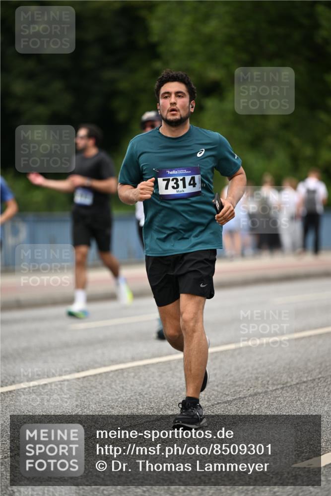 29.06.2025 - hella hamburg halbmarathon Dr. Thomas Lammeyer http://msf.ph/oto/8509301 29.06.2025 10:31:38 Kennedybrücke 2045, 2080, 2643, 3389, 4507, 4509, 5177, 5369, 5495, 5825, 6214, 7314, 7944, 7978, 8085, 8215, 9567, 10158, 10205 meine-sportfotos.de