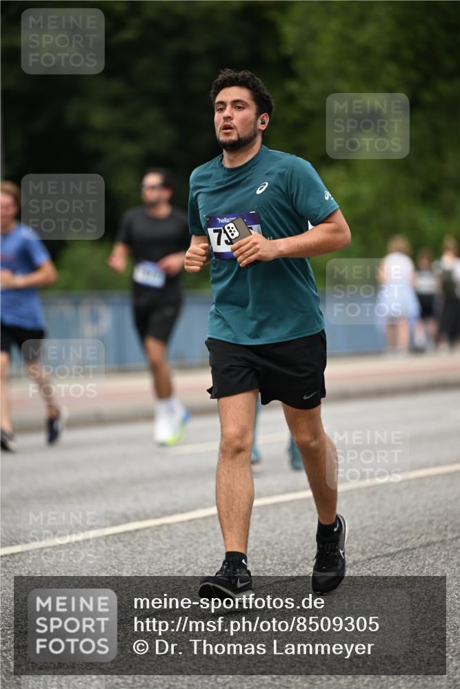 29.06.2025 - hella hamburg halbmarathon Dr. Thomas Lammeyer http://msf.ph/oto/8509305 29.06.2025 10:31:38 Kennedybrücke 2045, 2080, 2643, 3389, 4507, 4509, 5177, 5369, 5495, 5825, 6214, 7314, 7944, 7978, 8085, 8215, 9567, 10158, 10205 meine-sportfotos.de