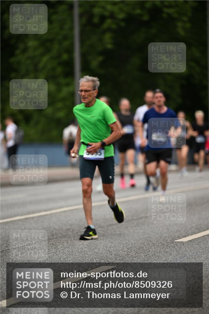 29.06.2025 - hella hamburg halbmarathon Dr. Thomas Lammeyer http://msf.ph/oto/8509326 29.06.2025 10:31:41 Kennedybrücke 2045, 2080, 2643, 3389, 4507, 4509, 5177, 5369, 5495, 5825, 6214, 7314, 7944, 7978, 8085, 8215, 9567, 10205 meine-sportfotos.de