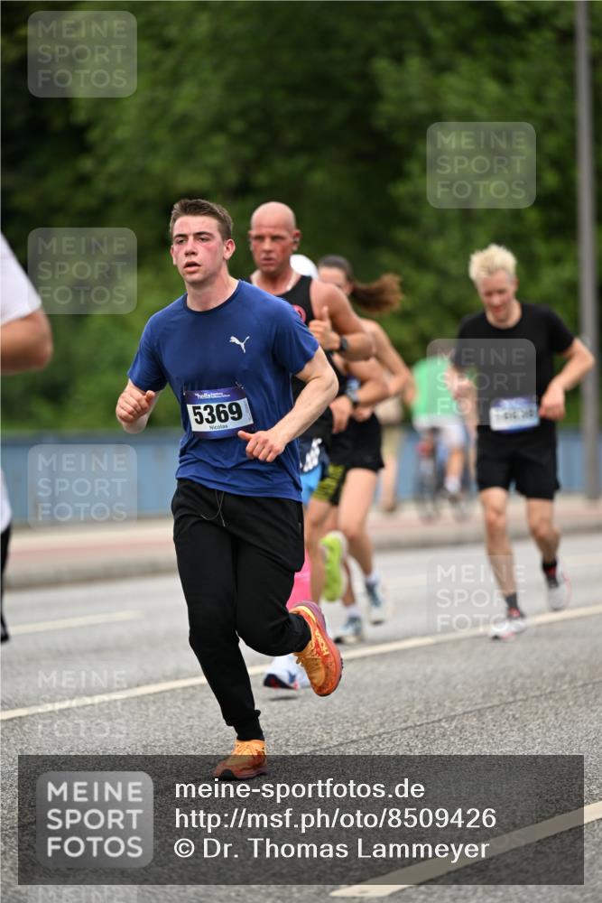 29.06.2025 - hella hamburg halbmarathon Dr. Thomas Lammeyer http://msf.ph/oto/8509426 29.06.2025 10:31:50 Kennedybrücke 1148, 1793, 2080, 2643, 4372, 5369, 5495, 5825, 7234, 7314, 7944, 7978, 8085, 8215, 8327, 9567, 10205 meine-sportfotos.de