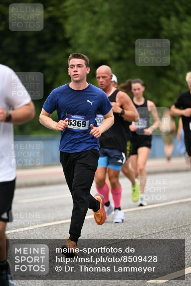 29.06.2025 - hella hamburg halbmarathon Dr. Thomas Lammeyer http://msf.ph/oto/8509428 29.06.2025 10:31:50 Kennedybrücke 1148, 1793, 2080, 2643, 4372, 5369, 5495, 5825, 7234, 7314, 7944, 7978, 8085, 8215, 8327, 9567, 10205 meine-sportfotos.de