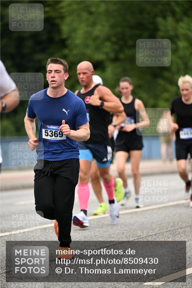 29.06.2025 - hella hamburg halbmarathon Dr. Thomas Lammeyer http://msf.ph/oto/8509430 29.06.2025 10:31:50 Kennedybrücke 1148, 1793, 2080, 2643, 4372, 5369, 5495, 5825, 7234, 7314, 7944, 7978, 8085, 8215, 8327, 9567, 10205 meine-sportfotos.de