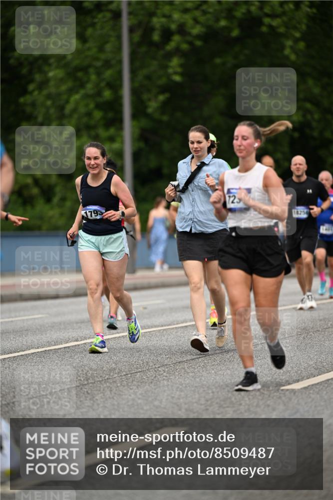 29.06.2025 - hella hamburg halbmarathon Dr. Thomas Lammeyer http://msf.ph/oto/8509487 29.06.2025 10:31:56 Kennedybrücke 1148, 1530, 1793, 2080, 4372, 5369, 5495, 5825, 5903, 7234, 7944, 7978, 8085, 8215, 8327, 9567 meine-sportfotos.de