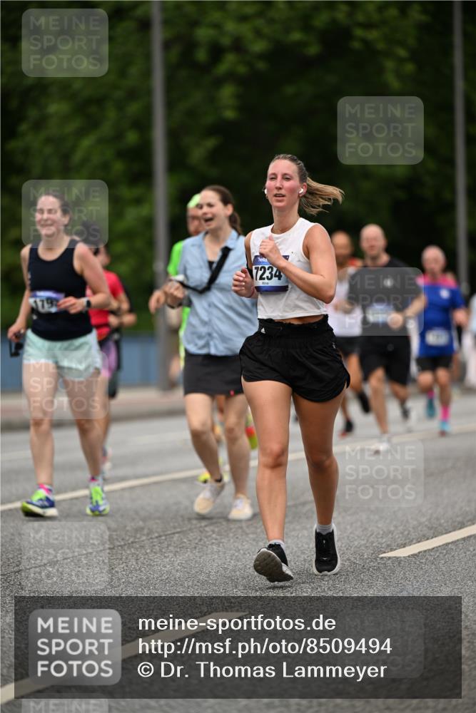 29.06.2025 - hella hamburg halbmarathon Dr. Thomas Lammeyer http://msf.ph/oto/8509494 29.06.2025 10:31:57 Kennedybrücke 1148, 1530, 1793, 2080, 4372, 5369, 5825, 5903, 7234, 7944, 8215, 8327, 9567 meine-sportfotos.de