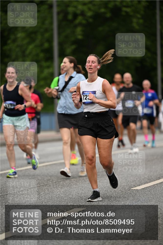 29.06.2025 - hella hamburg halbmarathon Dr. Thomas Lammeyer http://msf.ph/oto/8509495 29.06.2025 10:31:57 Kennedybrücke 1148, 1530, 1793, 2080, 4372, 5369, 5825, 5903, 7234, 7944, 8215, 8327, 9567 meine-sportfotos.de