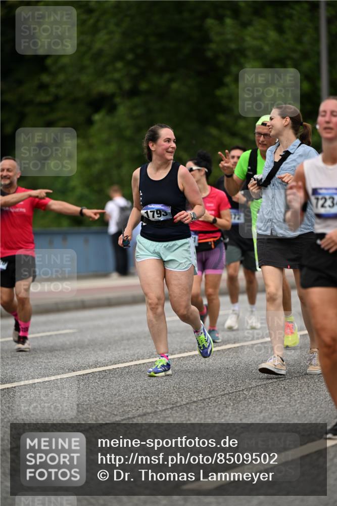 29.06.2025 - hella hamburg halbmarathon Dr. Thomas Lammeyer http://msf.ph/oto/8509502 29.06.2025 10:31:58 Kennedybrücke 1148, 1530, 1793, 2080, 4372, 5369, 5825, 5903, 7234, 7944, 8215, 8327, 9567 meine-sportfotos.de