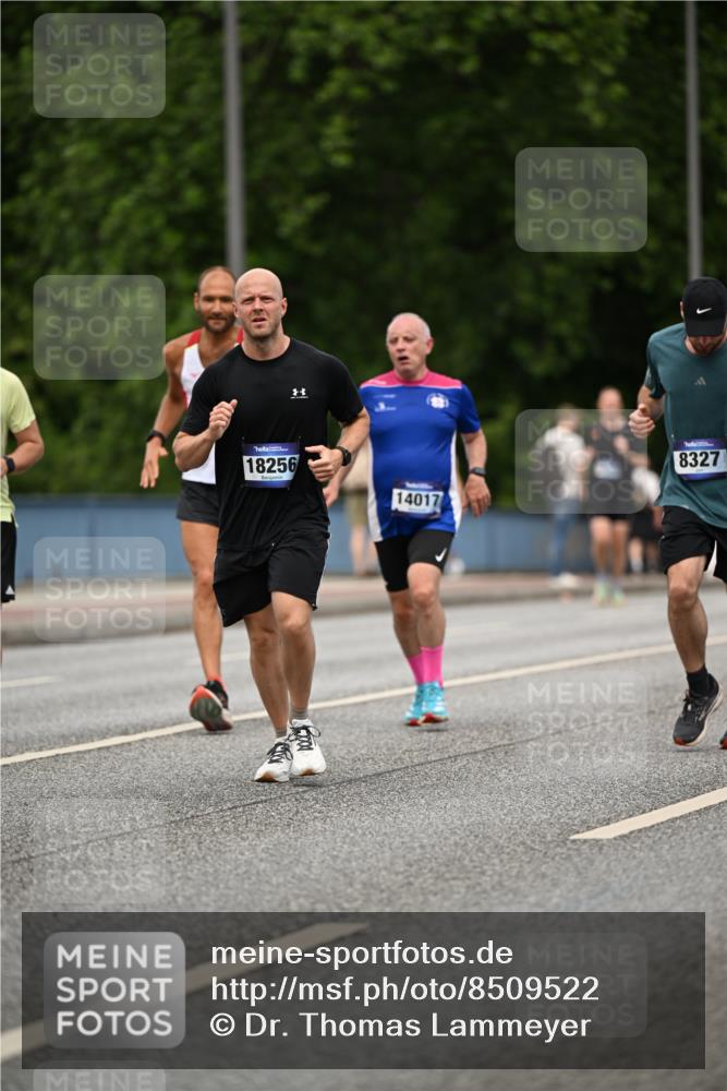 29.06.2025 - hella hamburg halbmarathon Dr. Thomas Lammeyer http://msf.ph/oto/8509522 29.06.2025 10:32:00 Kennedybrücke 1148, 1530, 1793, 2080, 4372, 5369, 5825, 5903, 7234, 7944, 8327, 9567 meine-sportfotos.de