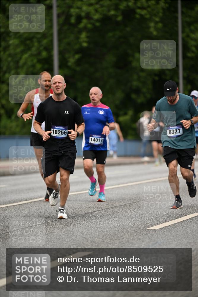 29.06.2025 - hella hamburg halbmarathon Dr. Thomas Lammeyer http://msf.ph/oto/8509525 29.06.2025 10:32:00 Kennedybrücke 1148, 1530, 1793, 2080, 4372, 5369, 5825, 5903, 7234, 7944, 8327, 9567 meine-sportfotos.de