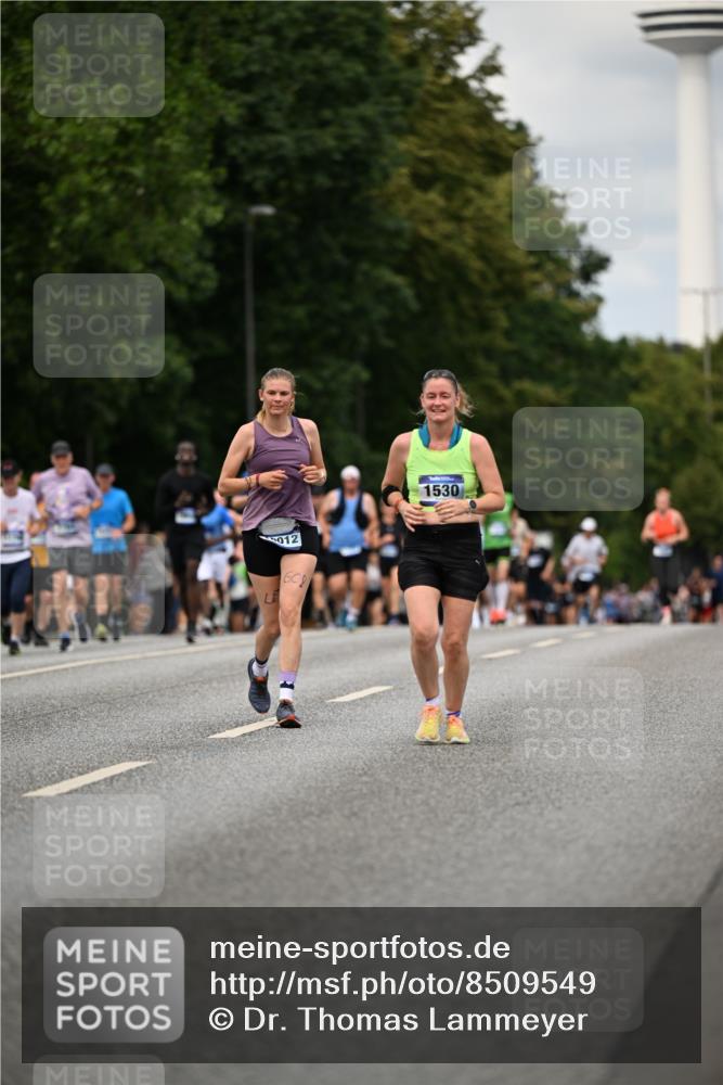 29.06.2025 - hella hamburg halbmarathon Dr. Thomas Lammeyer http://msf.ph/oto/8509549 29.06.2025 10:32:02 Kennedybrücke 1148, 1530, 1793, 2080, 4372, 5369, 5825, 5903, 7234, 7944, 8327, 9567 meine-sportfotos.de