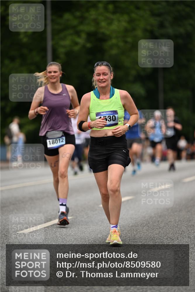 29.06.2025 - hella hamburg halbmarathon Dr. Thomas Lammeyer http://msf.ph/oto/8509580 29.06.2025 10:32:07 Kennedybrücke 1148, 1530, 1793, 4372, 5285, 5707, 5903, 7234, 7764, 7980, 8327, 9855 meine-sportfotos.de