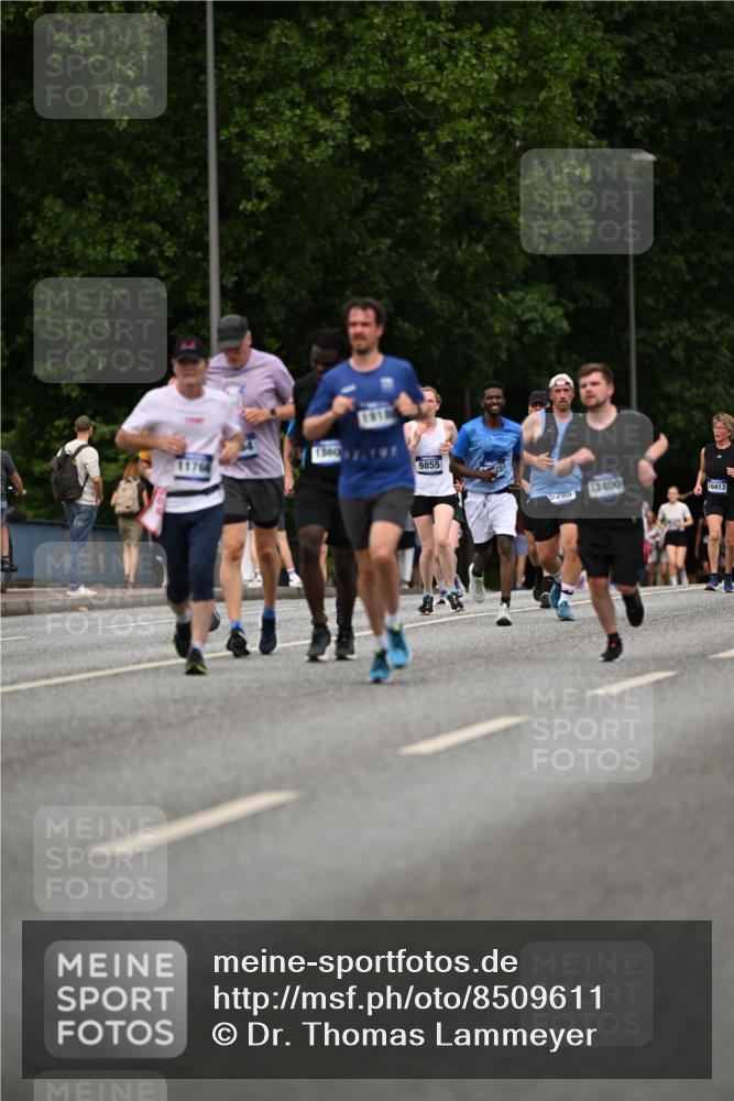 29.06.2025 - hella hamburg halbmarathon Dr. Thomas Lammeyer http://msf.ph/oto/8509611 29.06.2025 10:32:10 Kennedybrücke 1148, 1530, 1793, 4372, 5285, 5707, 5903, 5939, 7234, 7667, 7764, 7980, 8327, 9855 meine-sportfotos.de