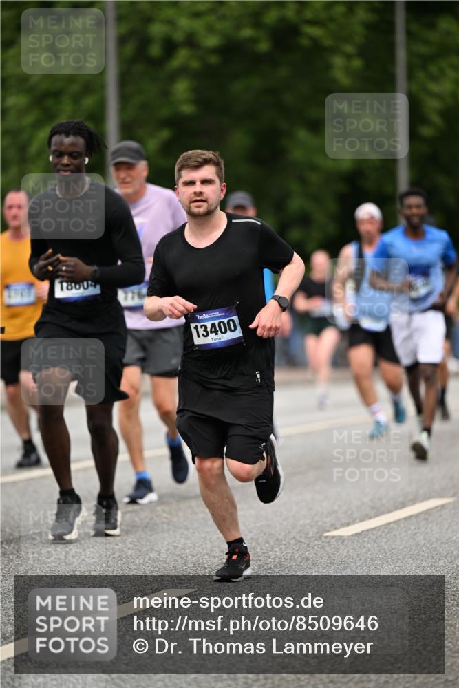 29.06.2025 - hella hamburg halbmarathon Dr. Thomas Lammeyer http://msf.ph/oto/8509646 29.06.2025 10:32:16 Kennedybrücke 1148, 1530, 4372, 5285, 5707, 5903, 5939, 7497, 7667, 7764, 7980, 8327, 9855, 10412, 10413 meine-sportfotos.de