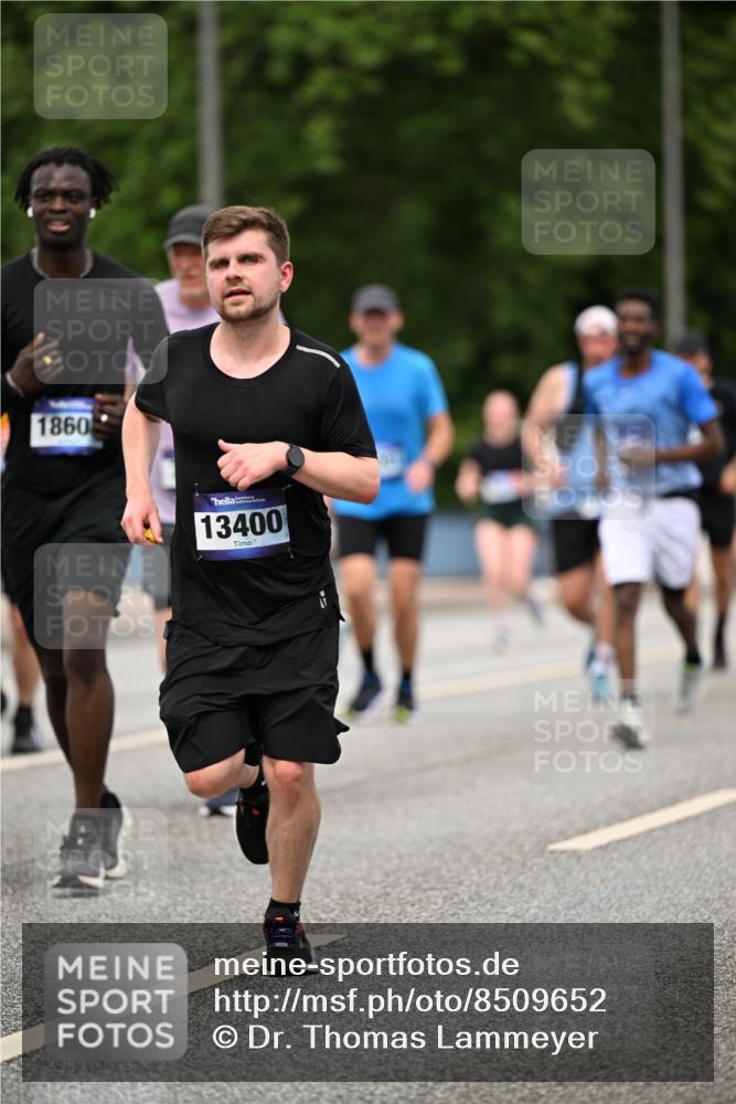 29.06.2025 - hella hamburg halbmarathon Dr. Thomas Lammeyer http://msf.ph/oto/8509652 29.06.2025 10:32:17 Kennedybrücke 1530, 5285, 5707, 5903, 5939, 7497, 7667, 7764, 7980, 9855, 10412, 10413 meine-sportfotos.de