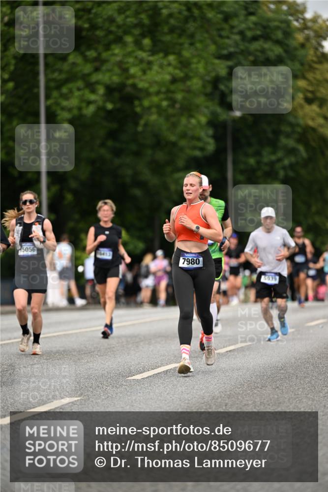 29.06.2025 - hella hamburg halbmarathon Dr. Thomas Lammeyer http://msf.ph/oto/8509677 29.06.2025 10:32:20 Kennedybrücke 1530, 5285, 5707, 5903, 5939, 6102, 7497, 7667, 7764, 7980, 9855, 10412, 10413 meine-sportfotos.de