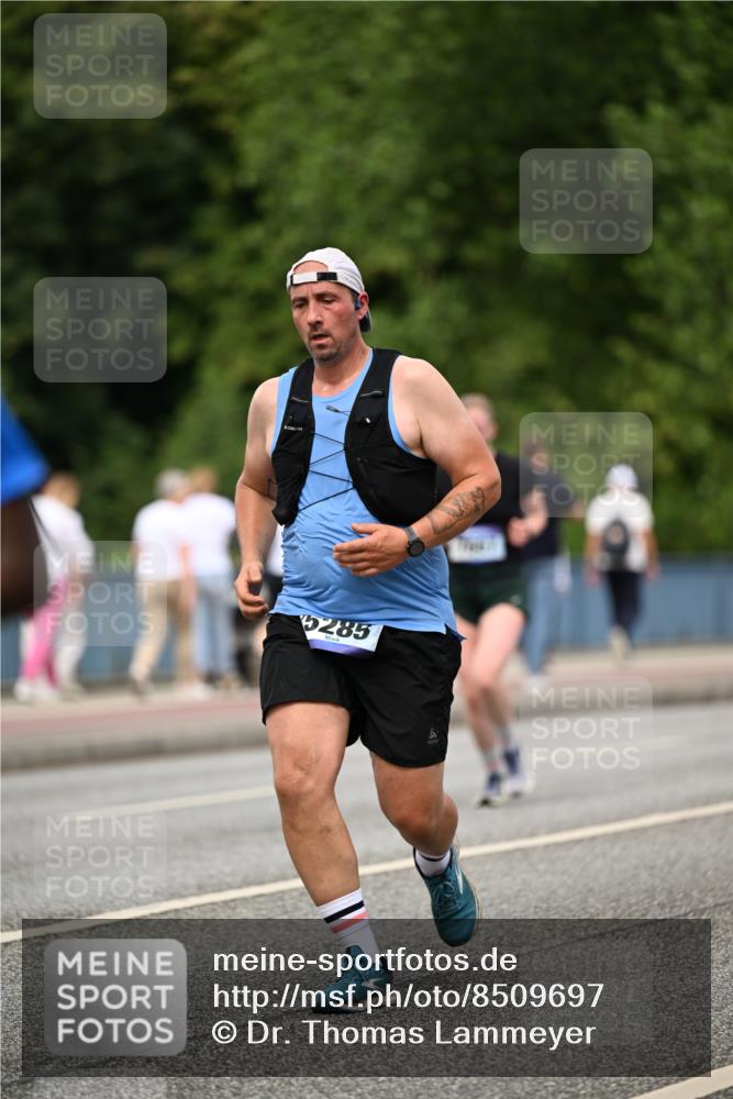 29.06.2025 - hella hamburg halbmarathon Dr. Thomas Lammeyer http://msf.ph/oto/8509697 29.06.2025 10:32:22 Kennedybrücke 1530, 5285, 5707, 5939, 6102, 7497, 7667, 7764, 7980, 9855, 10412, 10413 meine-sportfotos.de