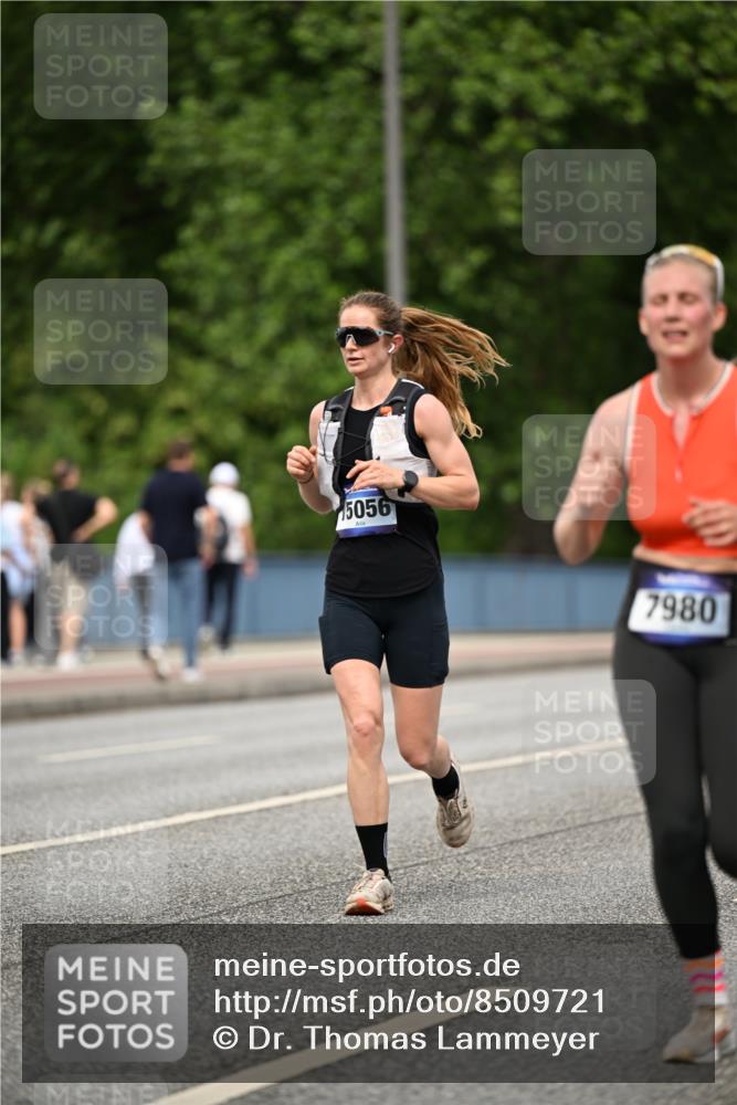 29.06.2025 - hella hamburg halbmarathon Dr. Thomas Lammeyer http://msf.ph/oto/8509721 29.06.2025 10:32:24 Kennedybrücke 4834, 5285, 5707, 5939, 6102, 7497, 7667, 7764, 7980, 9855, 10412, 10413 meine-sportfotos.de