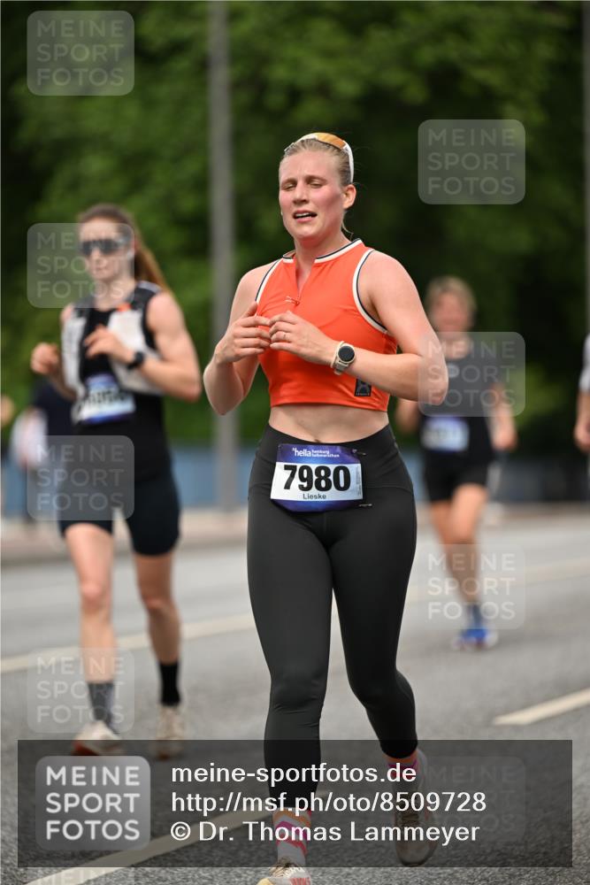 29.06.2025 - hella hamburg halbmarathon Dr. Thomas Lammeyer http://msf.ph/oto/8509728 29.06.2025 10:32:24 Kennedybrücke 4834, 5285, 5707, 5939, 6102, 7497, 7667, 7764, 7980, 9855, 10412, 10413 meine-sportfotos.de