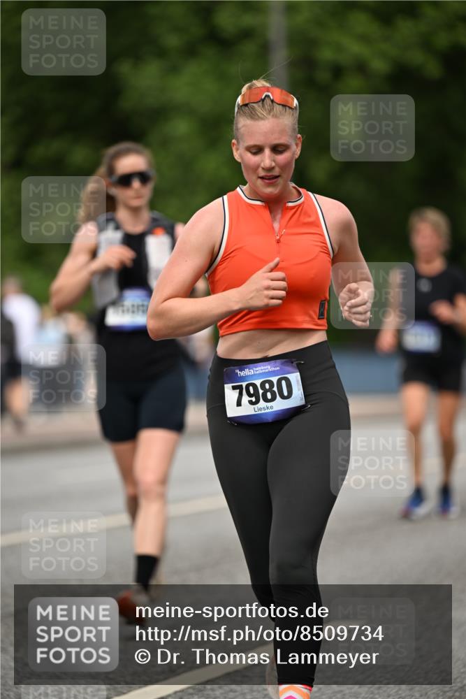 29.06.2025 - hella hamburg halbmarathon Dr. Thomas Lammeyer http://msf.ph/oto/8509734 29.06.2025 10:32:25 Kennedybrücke 4834, 5285, 5707, 5939, 6102, 6345, 7497, 7667, 7764, 7980, 9855, 10412, 10413 meine-sportfotos.de