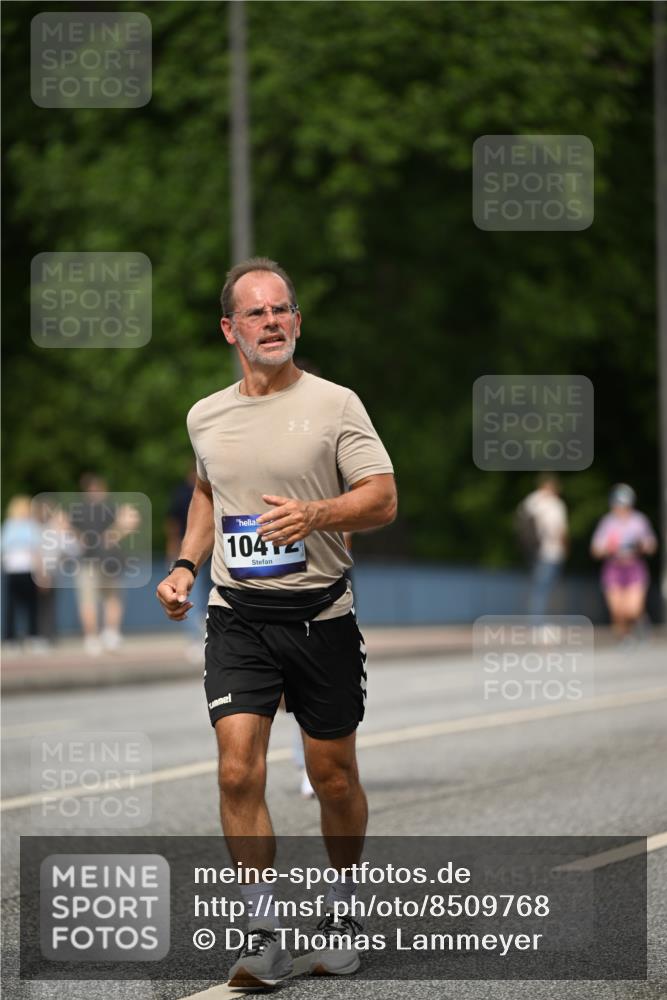 29.06.2025 - hella hamburg halbmarathon Dr. Thomas Lammeyer http://msf.ph/oto/8509768 29.06.2025 10:32:28 Kennedybrücke 4834, 5285, 5604, 5707, 5939, 6102, 6259, 6345, 7497, 7667, 7764, 7980, 9716, 9855, 10412, 10413 meine-sportfotos.de
