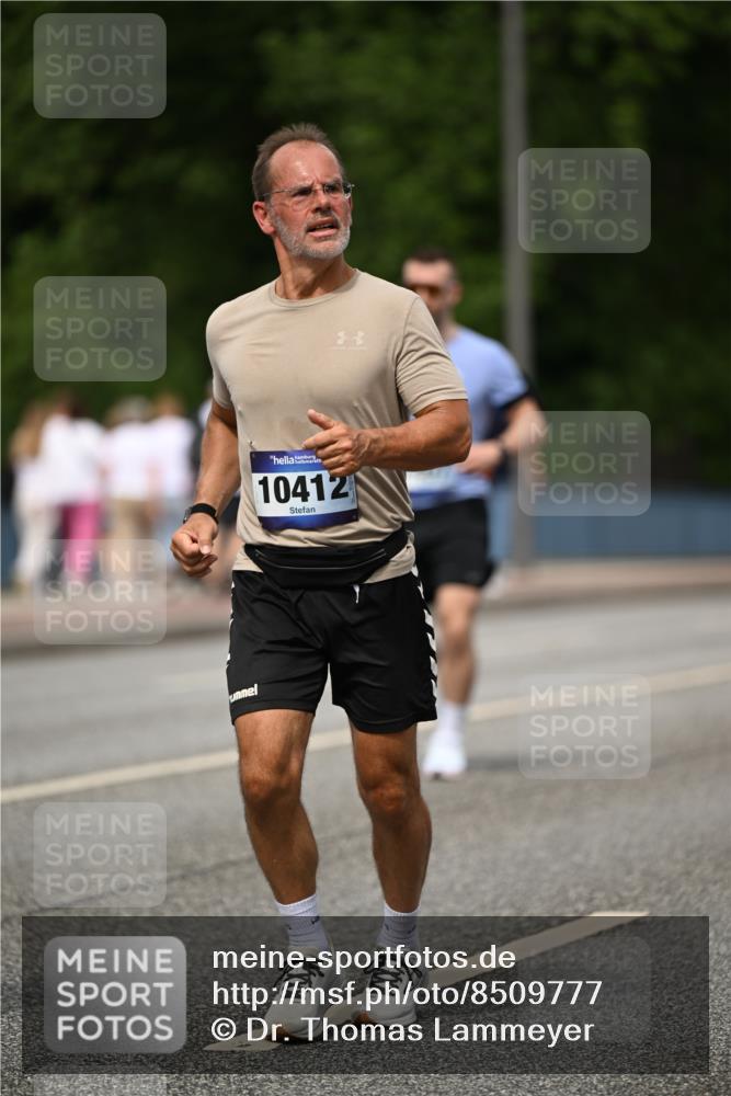 29.06.2025 - hella hamburg halbmarathon Dr. Thomas Lammeyer http://msf.ph/oto/8509777 29.06.2025 10:32:29 Kennedybrücke 4834, 5285, 5604, 5707, 5939, 6102, 6259, 6345, 7497, 7667, 7764, 7980, 9642, 9716, 9855, 10412, 10413 meine-sportfotos.de