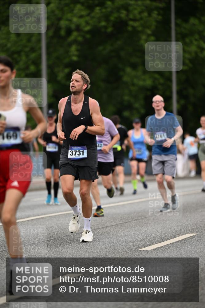 29.06.2025 - hella hamburg halbmarathon Dr. Thomas Lammeyer http://msf.ph/oto/8510008 29.06.2025 10:32:54 Kennedybrücke 2688, 3731, 4161, 4834, 5604, 5718, 6259, 6345, 7169, 8056, 9642, 9653, 9654, 9716, 10434, 10808 meine-sportfotos.de