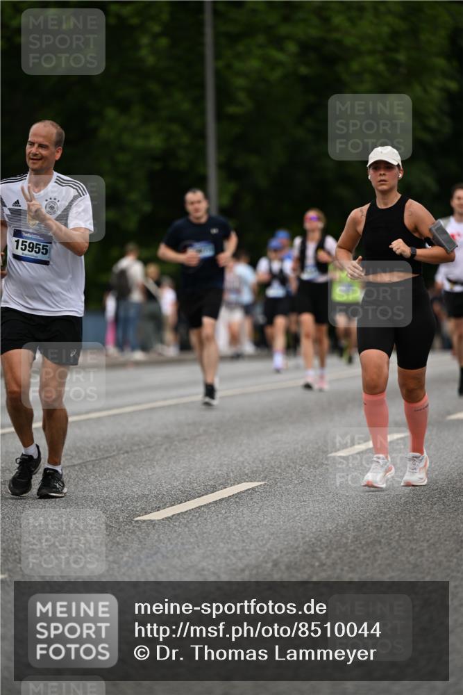 29.06.2025 - hella hamburg halbmarathon Dr. Thomas Lammeyer http://msf.ph/oto/8510044 29.06.2025 10:33:05 Kennedybrücke 2010, 2688, 3179, 3717, 3731, 4161, 4373, 5167, 5718, 5847, 6632, 7169, 8056, 10434, 10808, 11249 meine-sportfotos.de