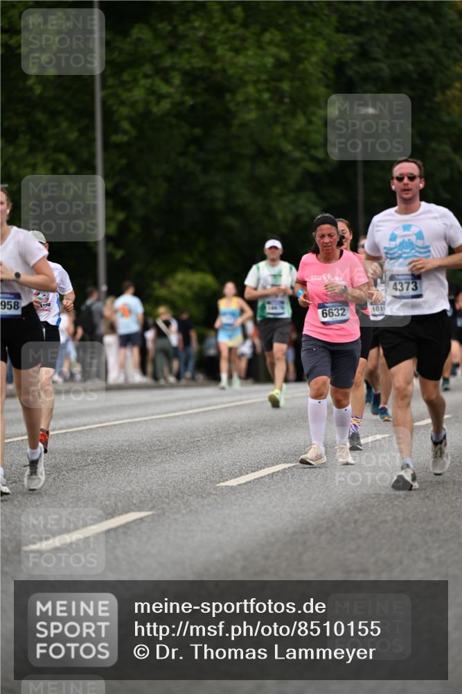 29.06.2025 - hella hamburg halbmarathon Dr. Thomas Lammeyer http://msf.ph/oto/8510155 29.06.2025 10:33:15 Kennedybrücke 1557, 2010, 3179, 3445, 3717, 4349, 4373, 5167, 5718, 5847, 6285, 6632, 7832, 9714, 10198, 10434, 10808, 11249, 11269 meine-sportfotos.de