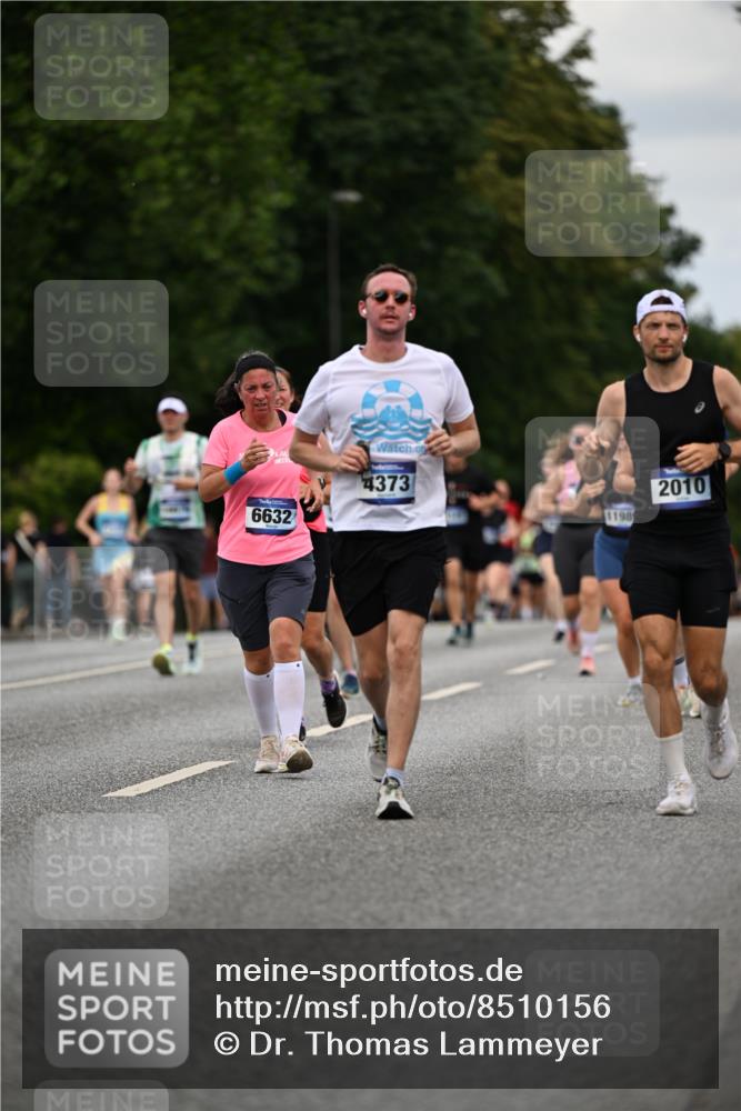 29.06.2025 - hella hamburg halbmarathon Dr. Thomas Lammeyer http://msf.ph/oto/8510156 29.06.2025 10:33:15 Kennedybrücke 1557, 2010, 3179, 3445, 3717, 4349, 4373, 5167, 5718, 5847, 6285, 6632, 7832, 9714, 10198, 10434, 10808, 11249, 11269 meine-sportfotos.de