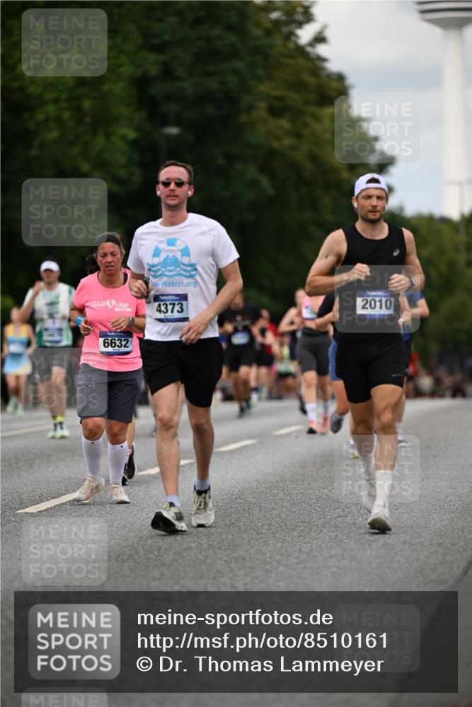 29.06.2025 - hella hamburg halbmarathon Dr. Thomas Lammeyer http://msf.ph/oto/8510161 29.06.2025 10:33:16 Kennedybrücke 1518, 1557, 2010, 3179, 3445, 3717, 4349, 4373, 5167, 5847, 6285, 6632, 7832, 9714, 10198, 10434, 10808, 11249, 11269 meine-sportfotos.de