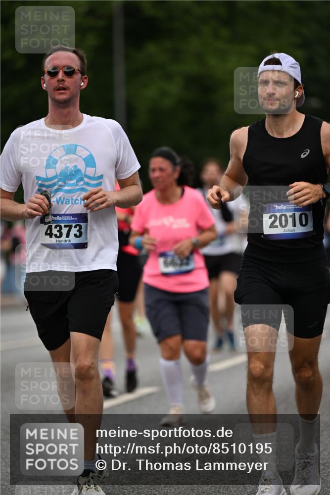 29.06.2025 - hella hamburg halbmarathon Dr. Thomas Lammeyer http://msf.ph/oto/8510195 29.06.2025 10:33:19 Kennedybrücke 1518, 1557, 2010, 3179, 3445, 3717, 4349, 4362, 4373, 4395, 5167, 5847, 6285, 6632, 7832, 8560, 9714, 10198, 11249, 11269 meine-sportfotos.de