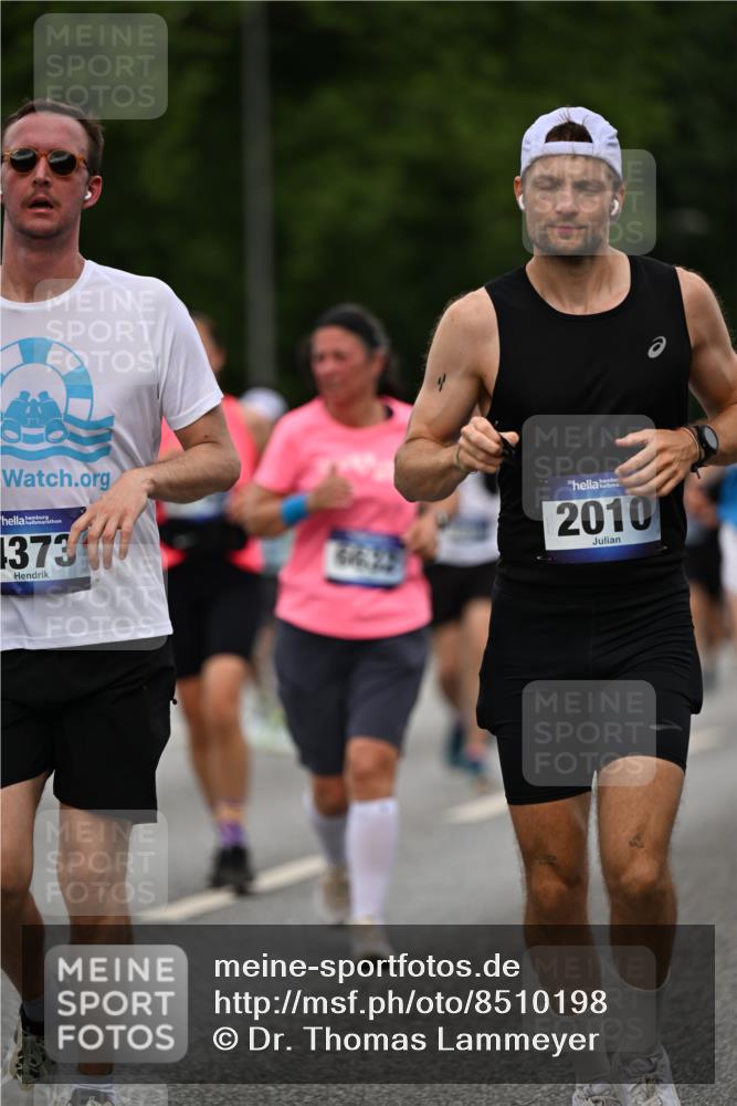 29.06.2025 - hella hamburg halbmarathon Dr. Thomas Lammeyer http://msf.ph/oto/8510198 29.06.2025 10:33:19 Kennedybrücke 1518, 1557, 2010, 3179, 3445, 3717, 4349, 4362, 4373, 4395, 5167, 5847, 6285, 6632, 7832, 8560, 9714, 10198, 11249, 11269 meine-sportfotos.de