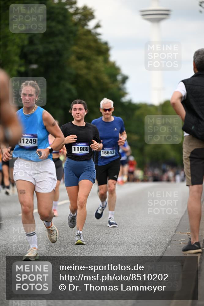 29.06.2025 - hella hamburg halbmarathon Dr. Thomas Lammeyer http://msf.ph/oto/8510202 29.06.2025 10:33:20 Kennedybrücke 1518, 1557, 2010, 3179, 3445, 3717, 4349, 4362, 4373, 4395, 5167, 5847, 6285, 6632, 7832, 8560, 9714, 10198, 11249, 11269 meine-sportfotos.de