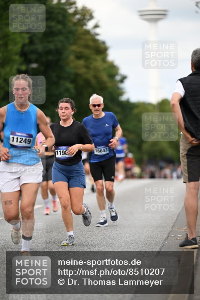 29.06.2025 - hella hamburg halbmarathon Dr. Thomas Lammeyer http://msf.ph/oto/8510207 29.06.2025 10:33:20 Kennedybrücke 1518, 1557, 2010, 3179, 3445, 3717, 4349, 4362, 4373, 4395, 5167, 5847, 6285, 6632, 7832, 8560, 9714, 10198, 11249, 11269 meine-sportfotos.de