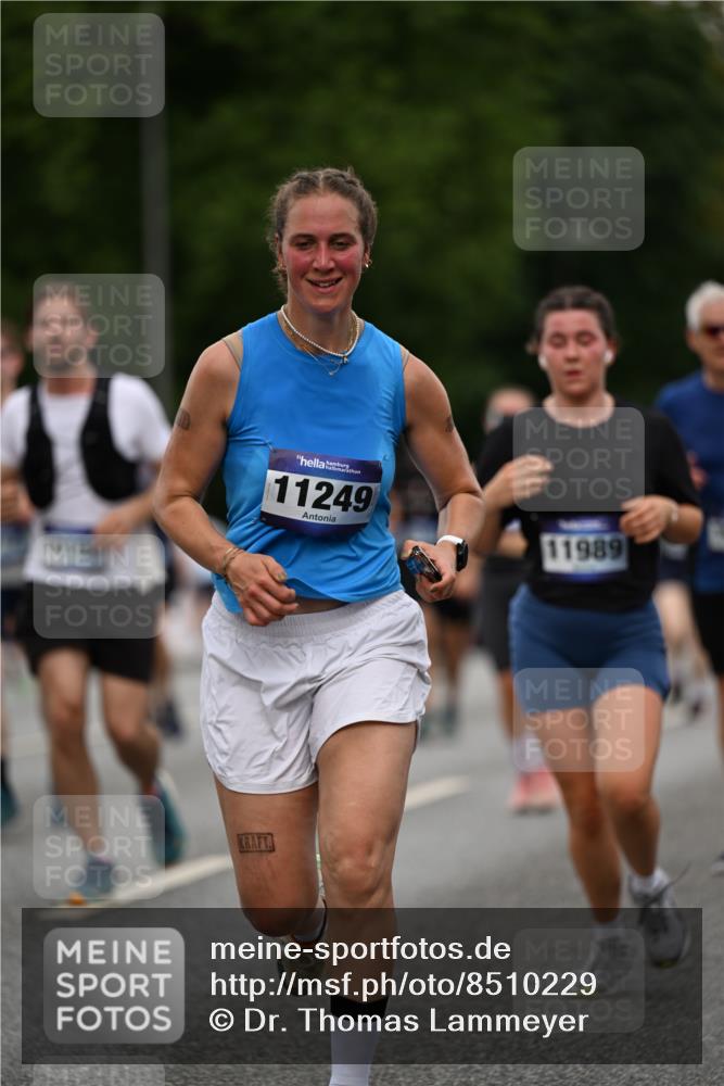 29.06.2025 - hella hamburg halbmarathon Dr. Thomas Lammeyer http://msf.ph/oto/8510229 29.06.2025 10:33:22 Kennedybrücke 1518, 1557, 2010, 3179, 3445, 3717, 4349, 4362, 4373, 4395, 5167, 5847, 6285, 6632, 7832, 8560, 9714, 10198, 11249, 11269 meine-sportfotos.de