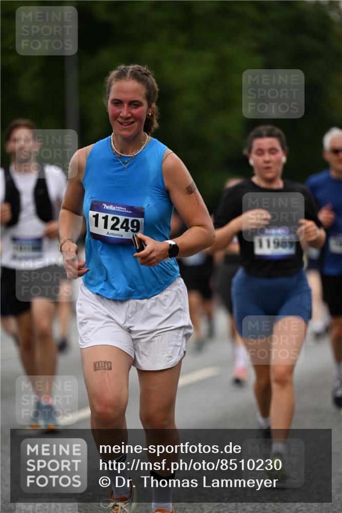 29.06.2025 - hella hamburg halbmarathon Dr. Thomas Lammeyer http://msf.ph/oto/8510230 29.06.2025 10:33:22 Kennedybrücke 1518, 1557, 2010, 3179, 3445, 3717, 4349, 4362, 4373, 4395, 5167, 5847, 6285, 6632, 7832, 8560, 9714, 10198, 11249, 11269 meine-sportfotos.de
