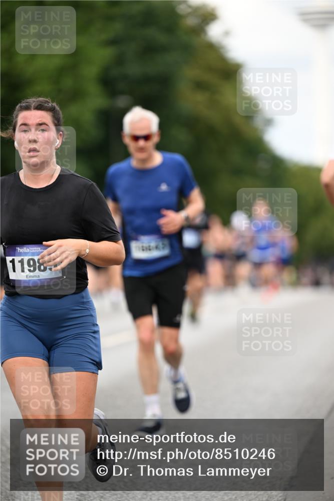 29.06.2025 - hella hamburg halbmarathon Dr. Thomas Lammeyer http://msf.ph/oto/8510246 29.06.2025 10:33:23 Kennedybrücke 1518, 1557, 2010, 3179, 3311, 3445, 3717, 4349, 4362, 4373, 4395, 5167, 5847, 6285, 6632, 7832, 8560, 9714, 10198, 11249, 11269 meine-sportfotos.de