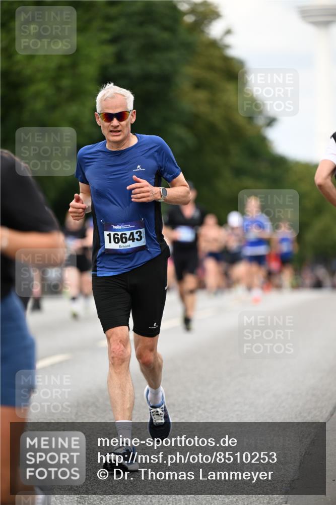 29.06.2025 - hella hamburg halbmarathon Dr. Thomas Lammeyer http://msf.ph/oto/8510253 29.06.2025 10:33:24 Kennedybrücke 1518, 1557, 2010, 3179, 3311, 3445, 3717, 4349, 4362, 4373, 4395, 5167, 5847, 6285, 6632, 7832, 8560, 9714, 10198, 11249, 11269 meine-sportfotos.de
