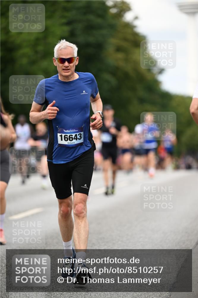 29.06.2025 - hella hamburg halbmarathon Dr. Thomas Lammeyer http://msf.ph/oto/8510257 29.06.2025 10:33:24 Kennedybrücke 1518, 1557, 2010, 3179, 3311, 3445, 3717, 4349, 4362, 4373, 4395, 5167, 5847, 6285, 6632, 7832, 8560, 9714, 10198, 11249, 11269 meine-sportfotos.de