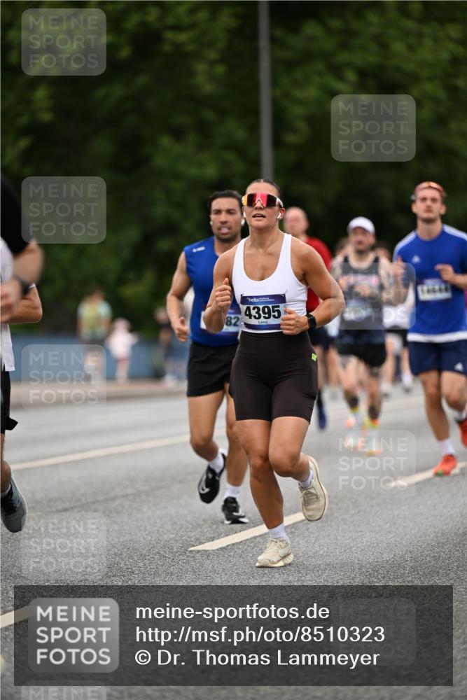 29.06.2025 - hella hamburg halbmarathon Dr. Thomas Lammeyer http://msf.ph/oto/8510323 29.06.2025 10:33:32 Kennedybrücke 1518, 1557, 1694, 2699, 3179, 3311, 3445, 3717, 4349, 4362, 4373, 4395, 4700, 5167, 5249, 5250, 6285, 6632, 7832, 8560, 9714, 10068, 10198, 11249, 11269, 11376 meine-sportfotos.de
