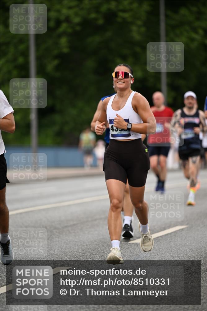 29.06.2025 - hella hamburg halbmarathon Dr. Thomas Lammeyer http://msf.ph/oto/8510331 29.06.2025 10:33:33 Kennedybrücke 1518, 1557, 1694, 2699, 3311, 3445, 3717, 4349, 4362, 4395, 4700, 5063, 5167, 5249, 5250, 6285, 6632, 7832, 8560, 9714, 10068, 10198, 11249, 11269, 11376 meine-sportfotos.de