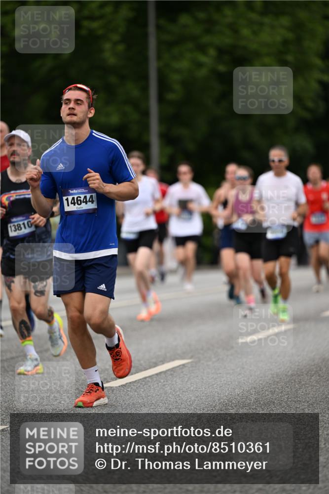 29.06.2025 - hella hamburg halbmarathon Dr. Thomas Lammeyer http://msf.ph/oto/8510361 29.06.2025 10:33:35 Kennedybrücke 1518, 1557, 1694, 1869, 2699, 3311, 3445, 4349, 4362, 4395, 4700, 5063, 5249, 5250, 6285, 7832, 8388, 8560, 9714, 10068, 10198, 11269, 11376 meine-sportfotos.de